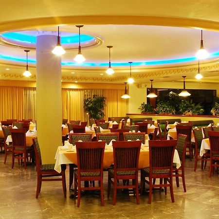 Hotel Royal Garden Reynosa Esterno foto